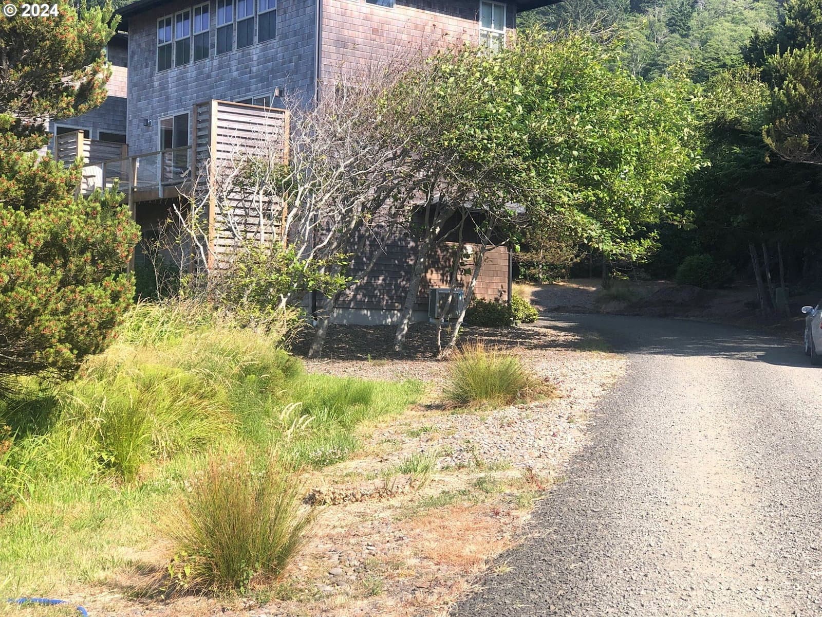 Listing photo 1 of 1