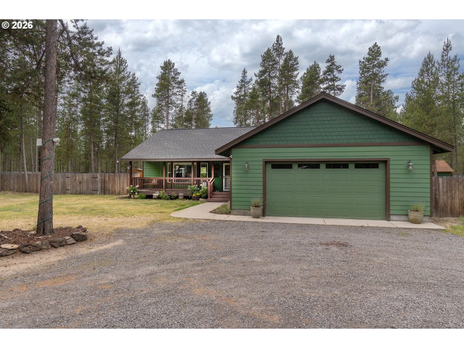 Listing photo 1 of 6