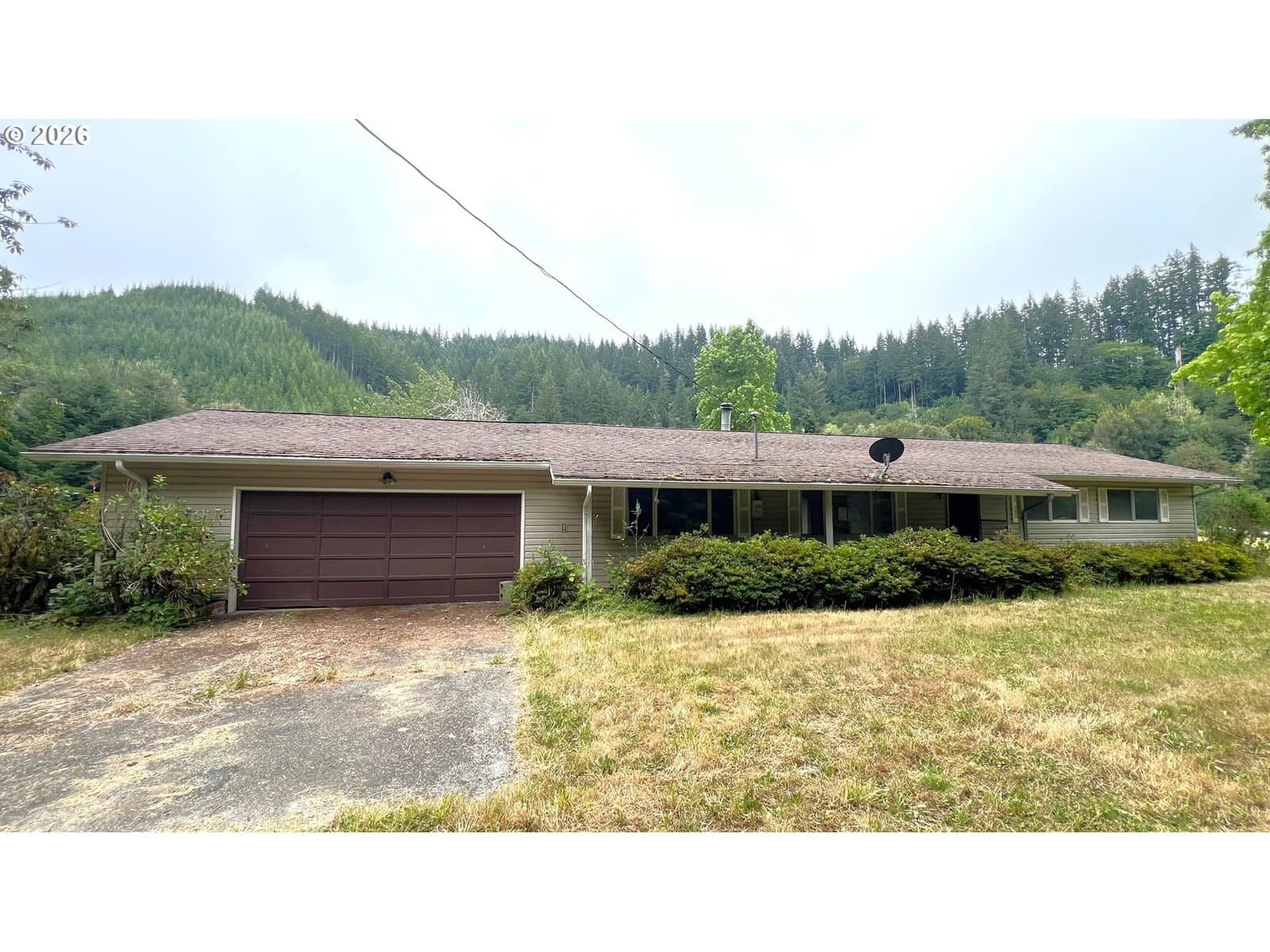Listing photo 1 of 6