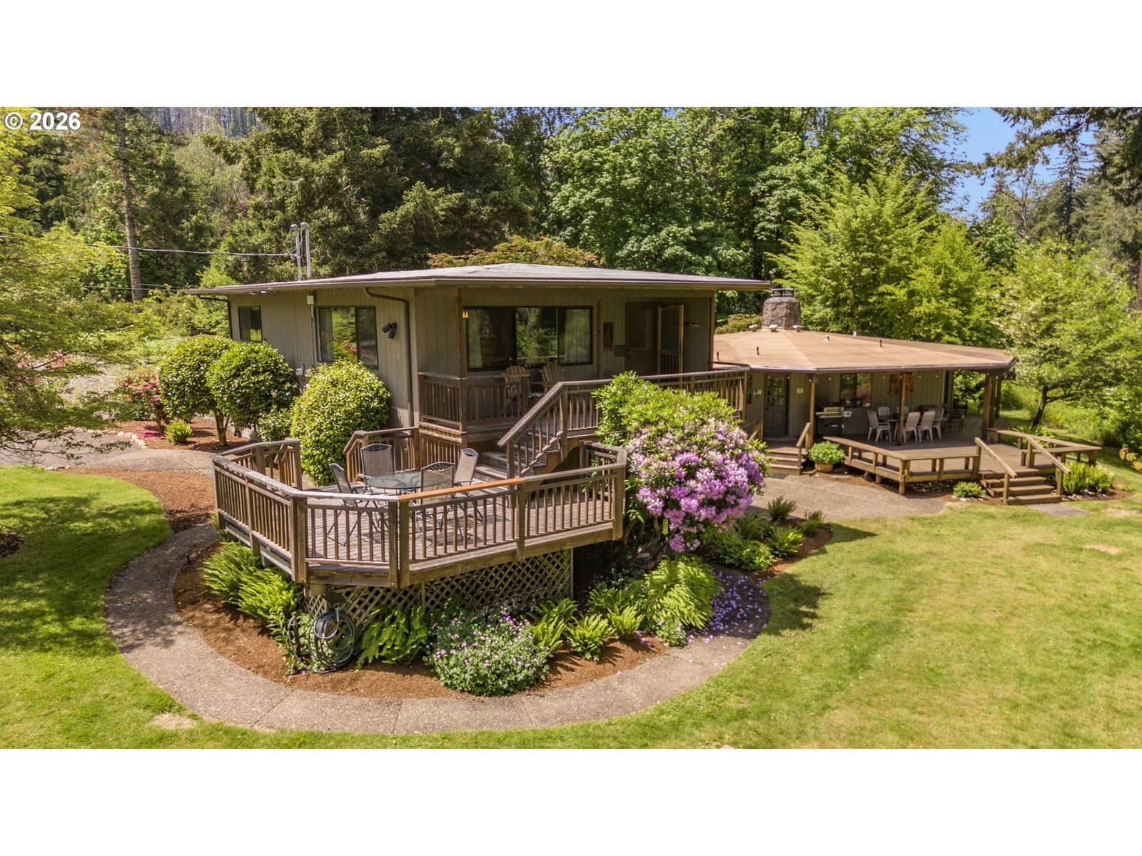 Listing photo 1 of 6