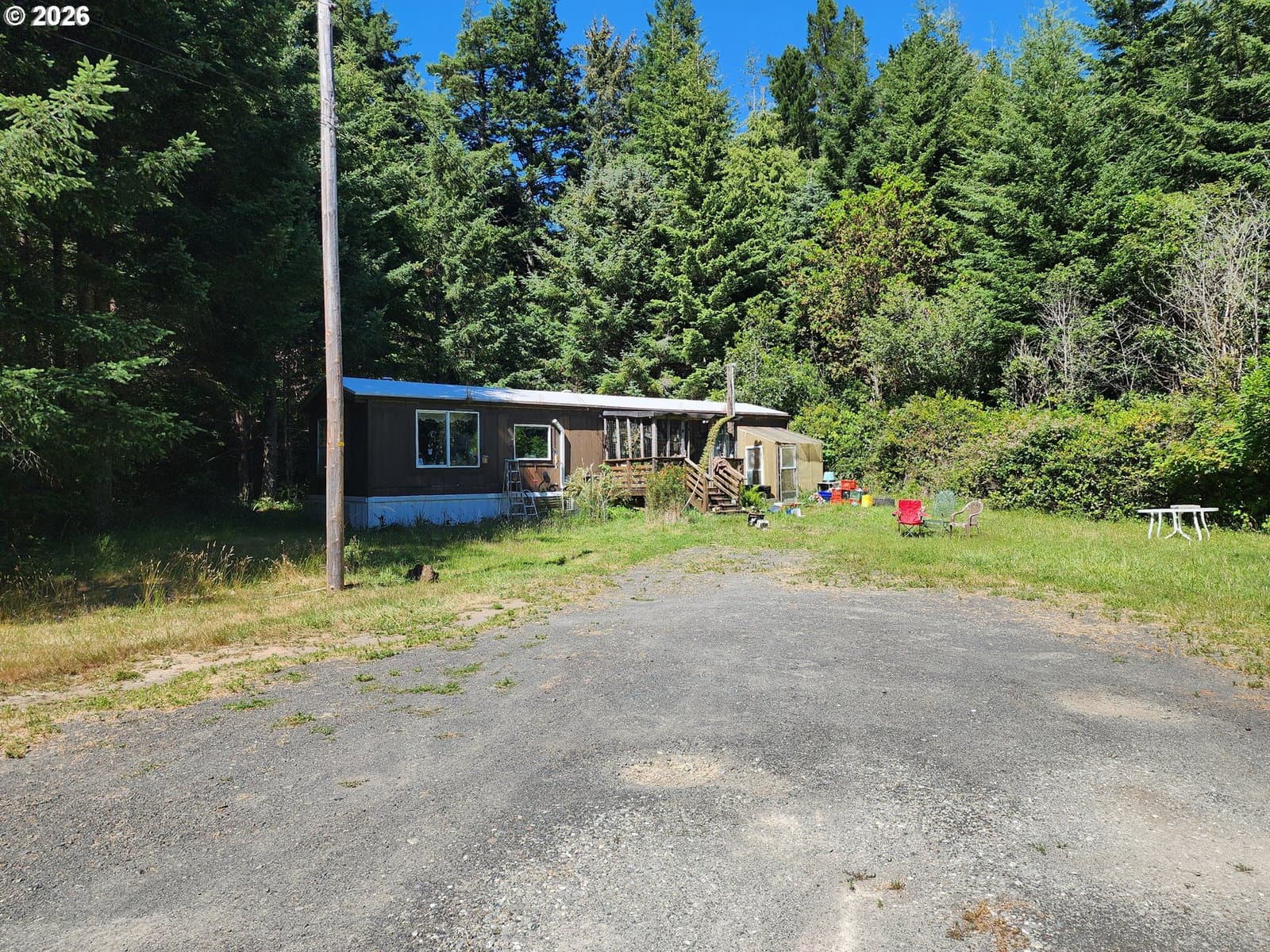 Listing photo 1 of 6
