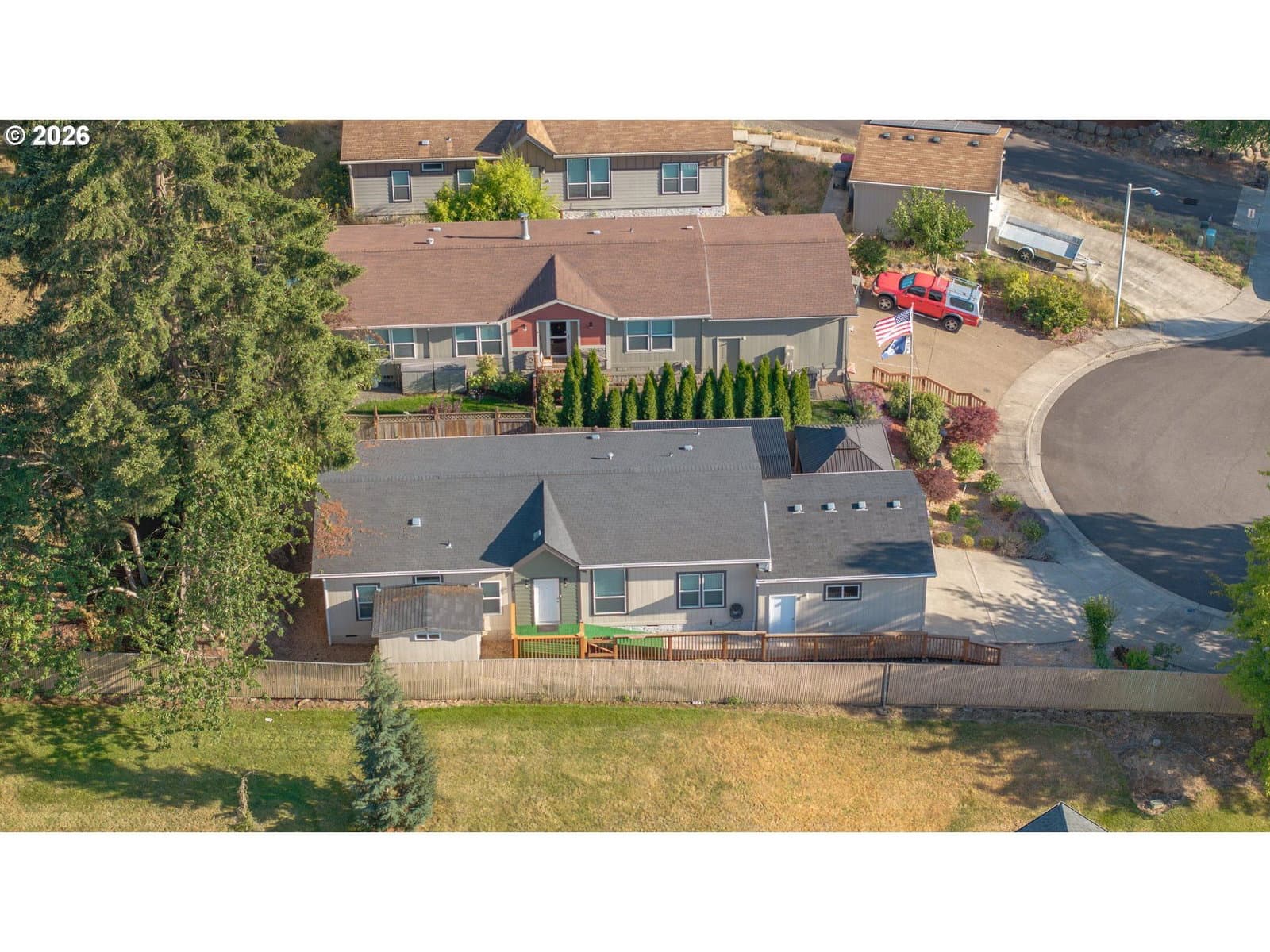 Listing photo 1 of 6
