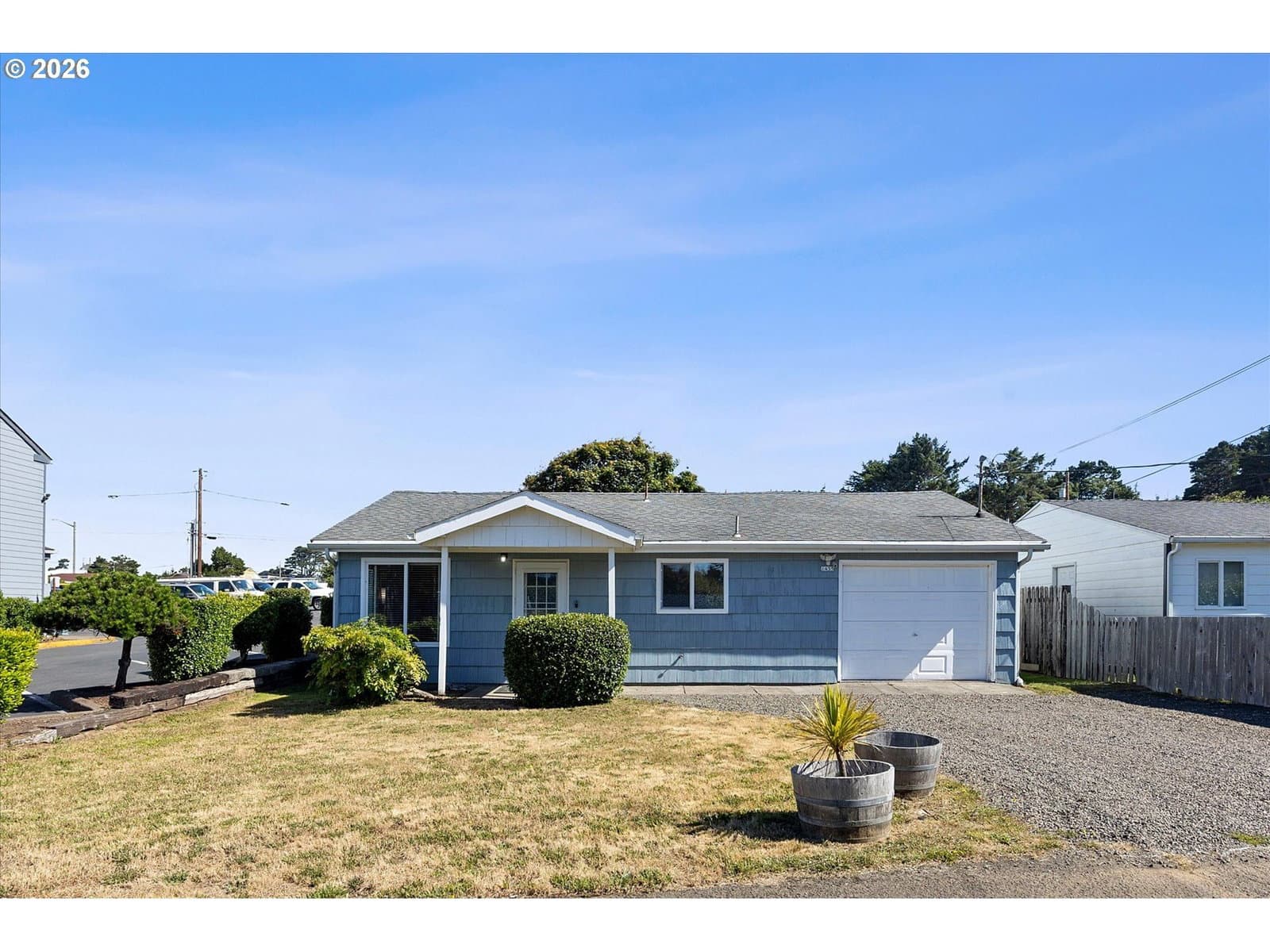 Listing photo 1 of 6