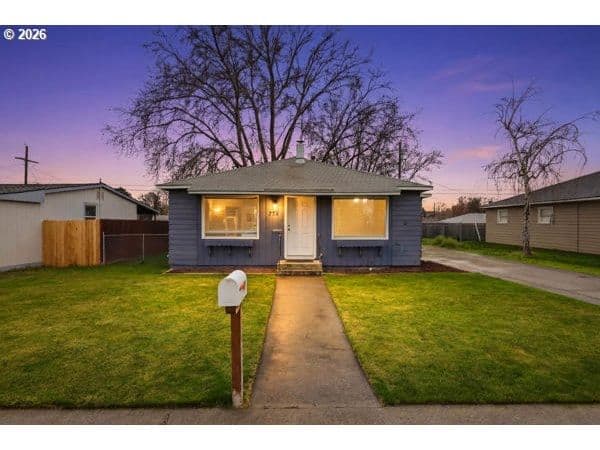 Primary listing photo, 773 W TAMARACK AVE, Hermiston, OR, 97838