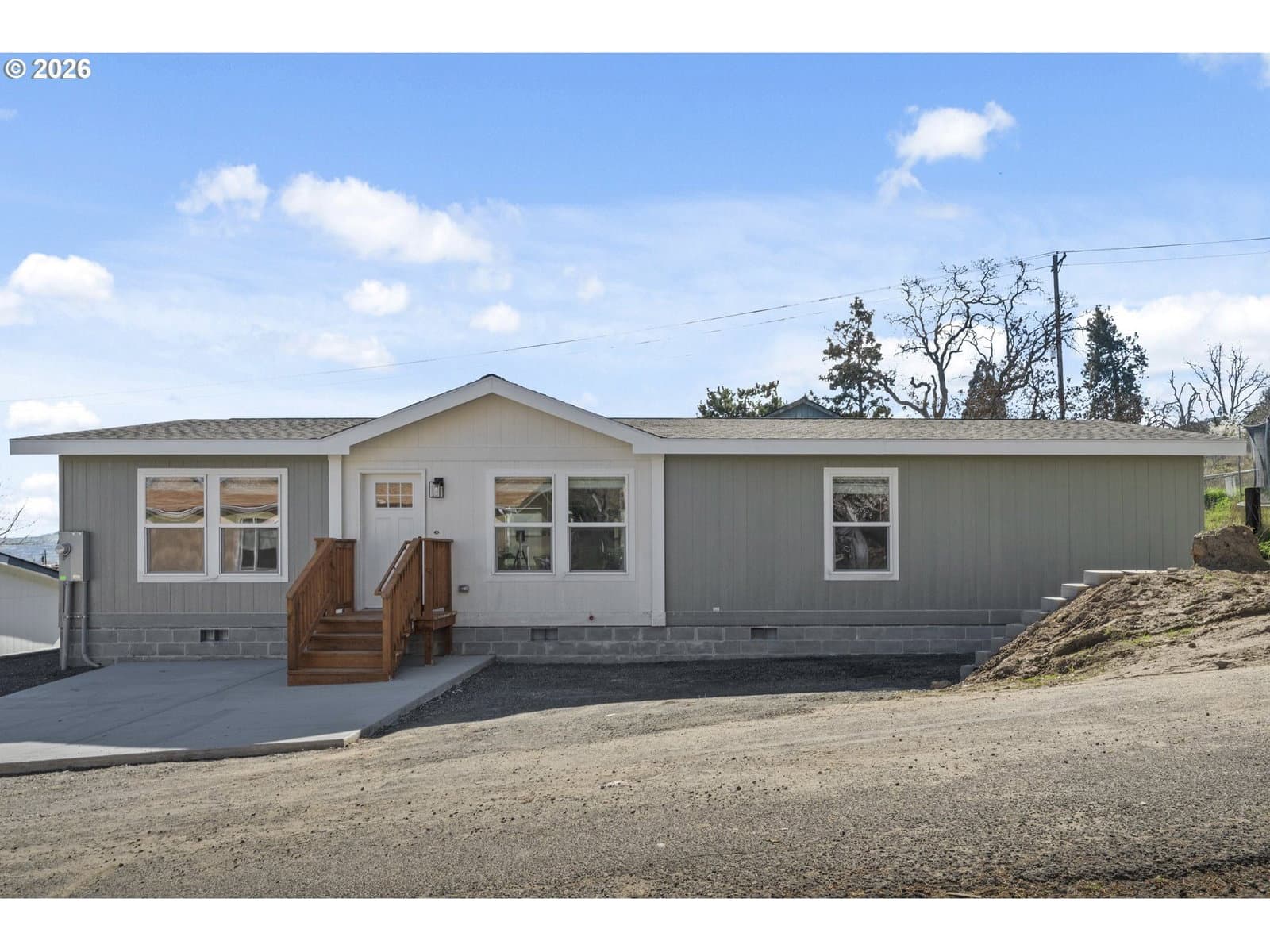 Primary listing photo, 2208 W 10TH ST, The Dalles, OR, 97058
