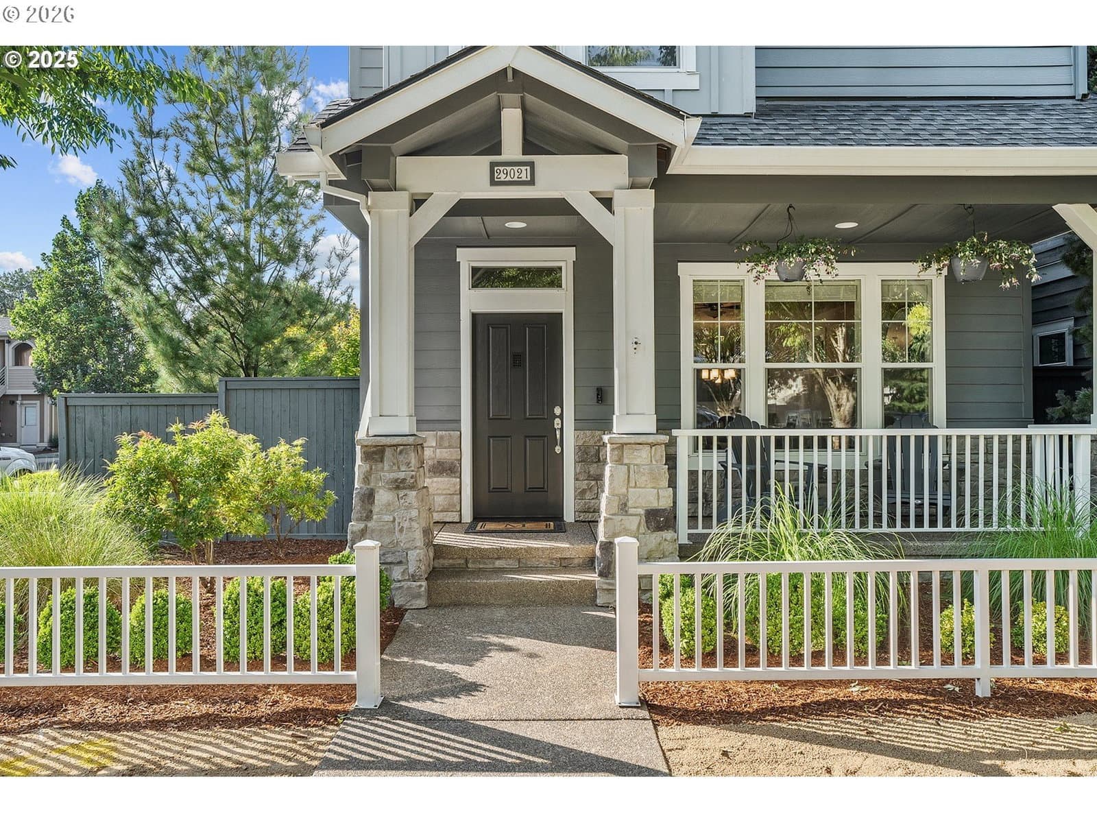 Listing photo 1 of 1