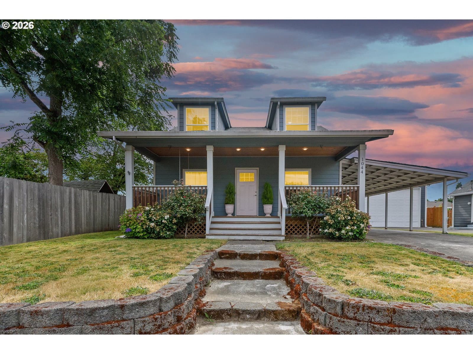 Listing photo 1 of 6