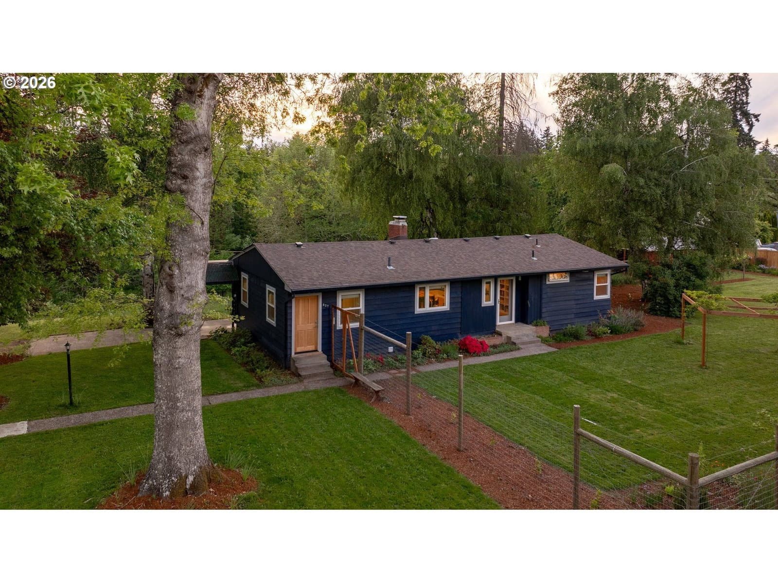 Primary listing photo, 827 SW GILSON ST, McMinnville, OR, 97128