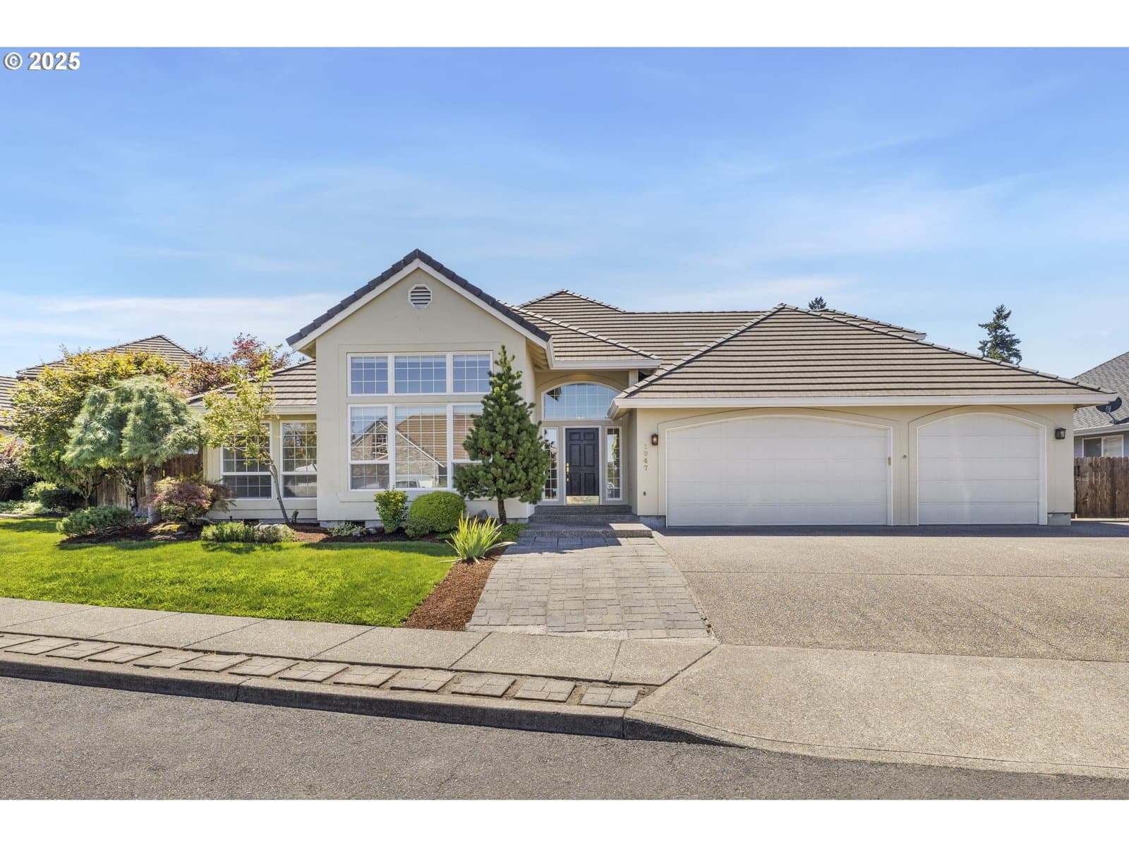 Listing photo 1 of 1