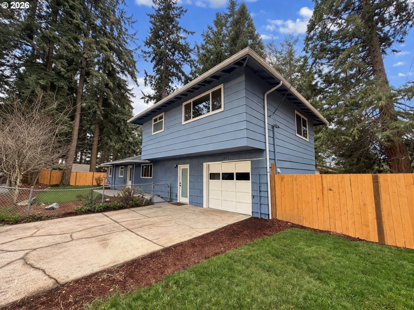 Primary listing photo, 18655 SE YAMHILL CIR, Portland, OR, 97233