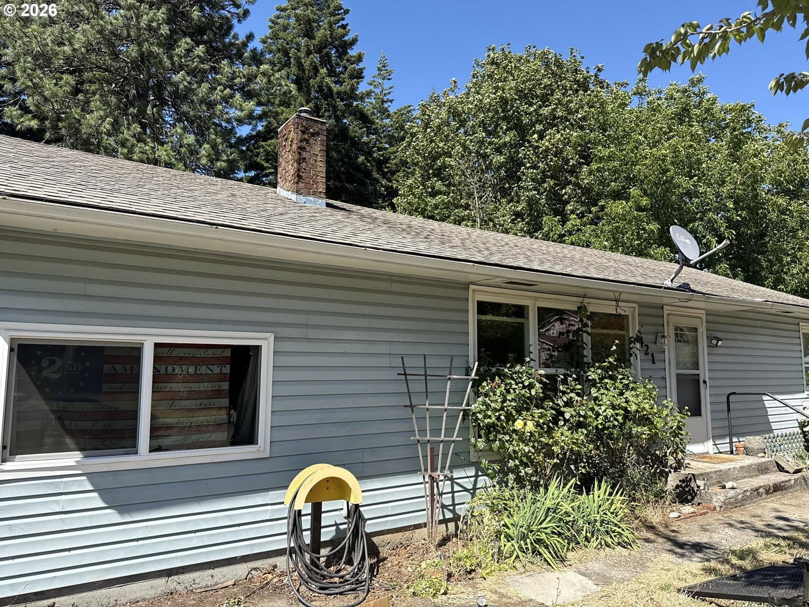 Listing photo 1 of 6