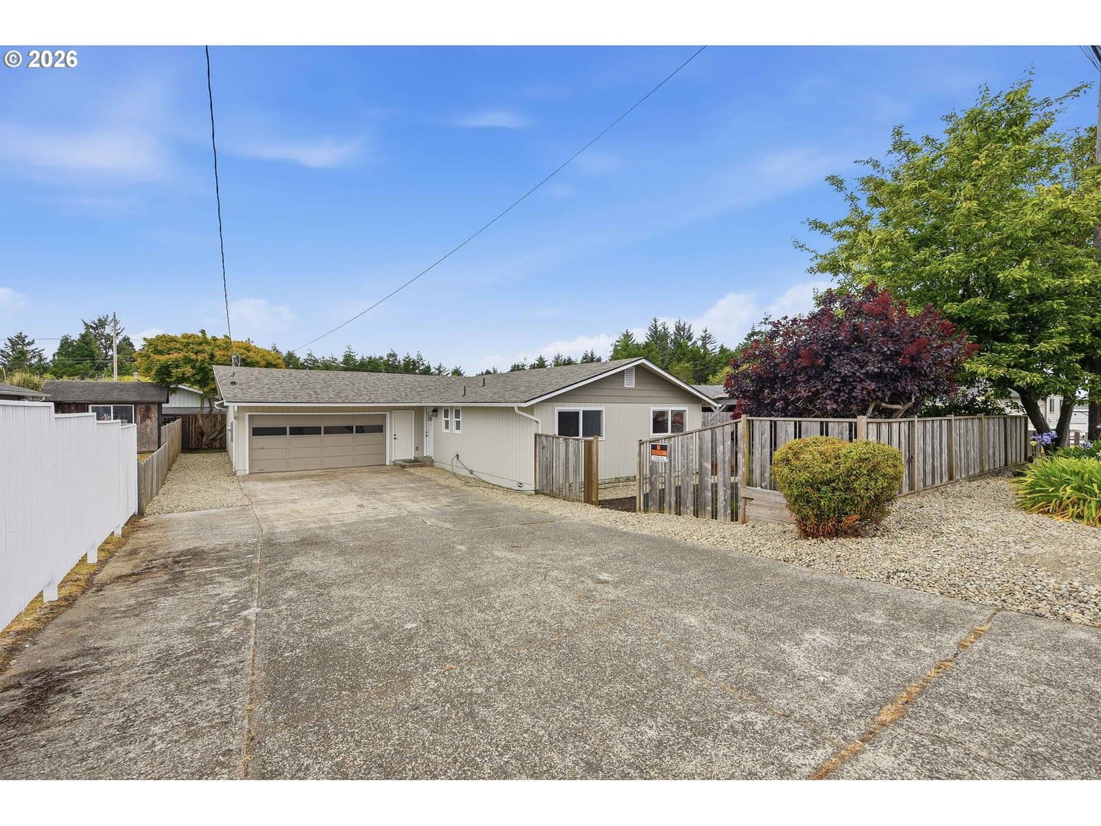 Listing photo 1 of 6