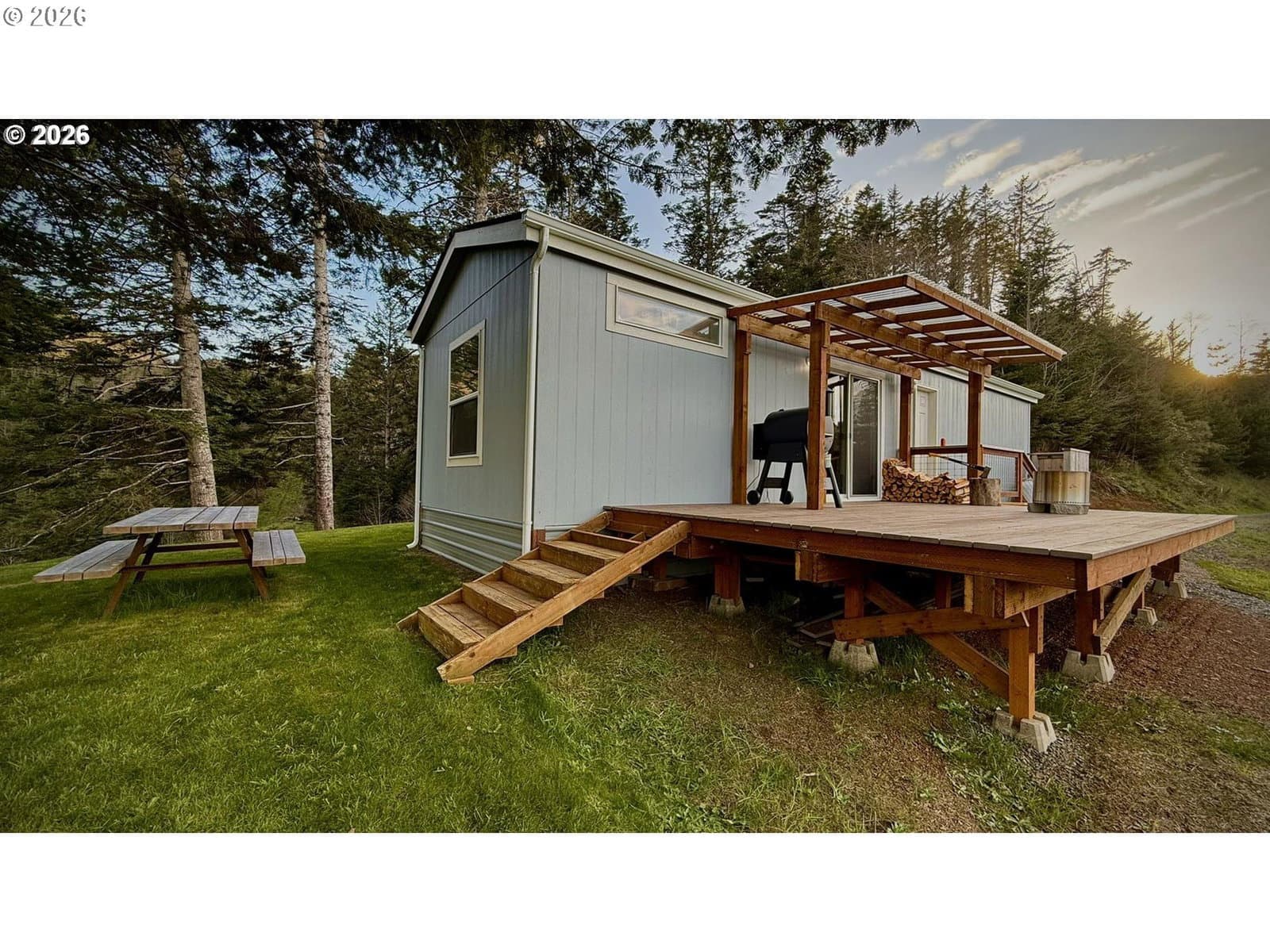 Listing photo 1 of 6