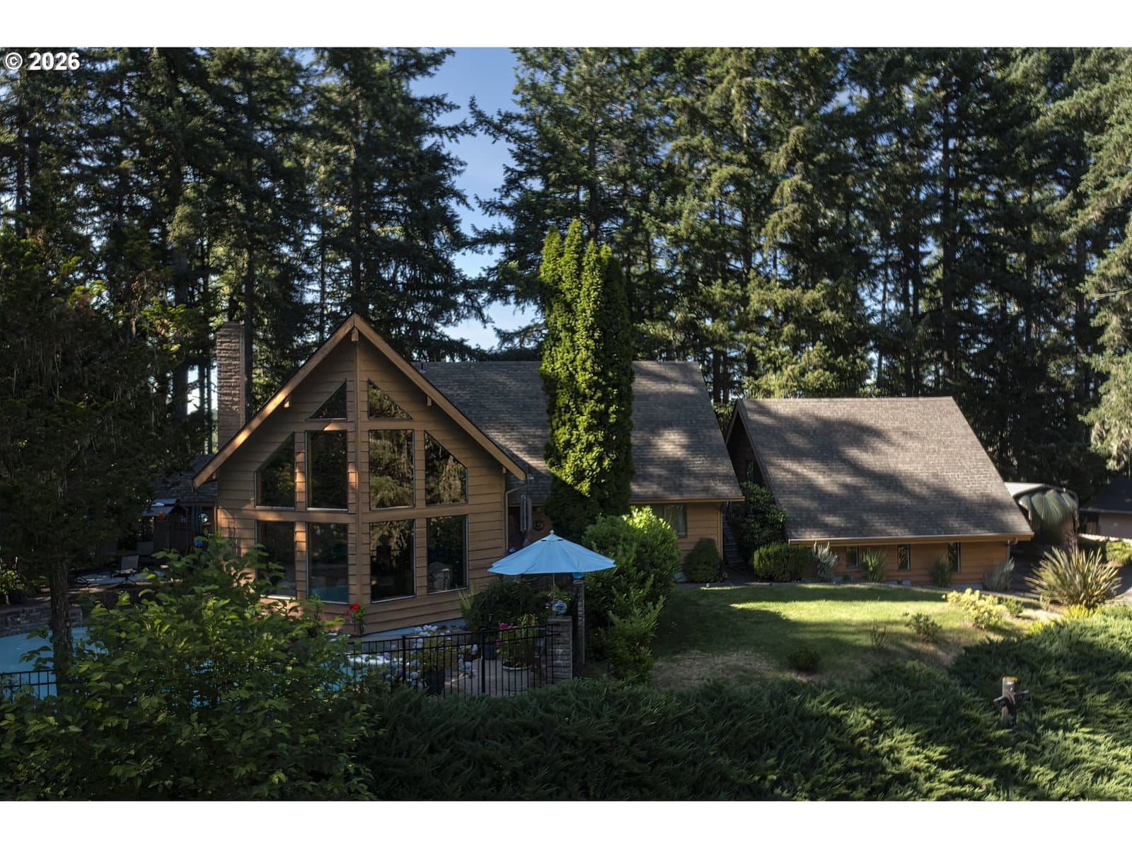 Listing photo 1 of 6