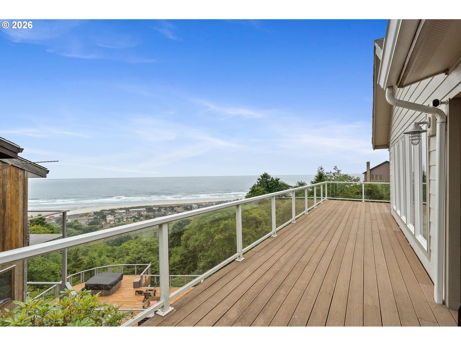 Listing photo 1 of 6