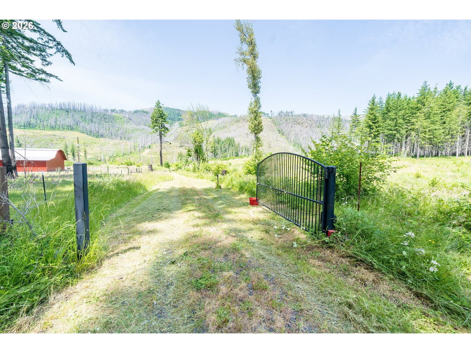 Listing photo 1 of 6