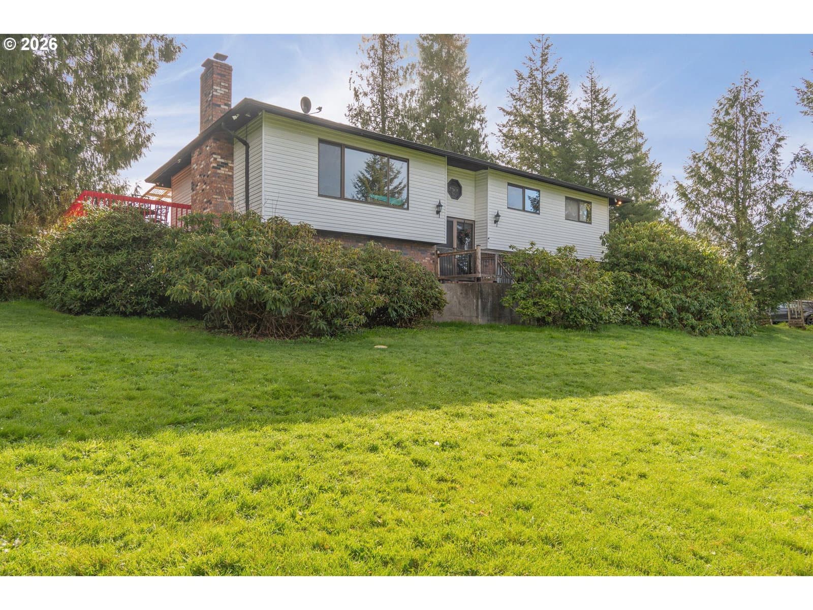 Listing photo 1 of 6