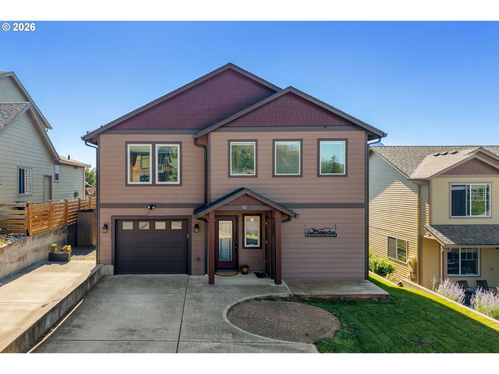 Listing photo 1 of 6