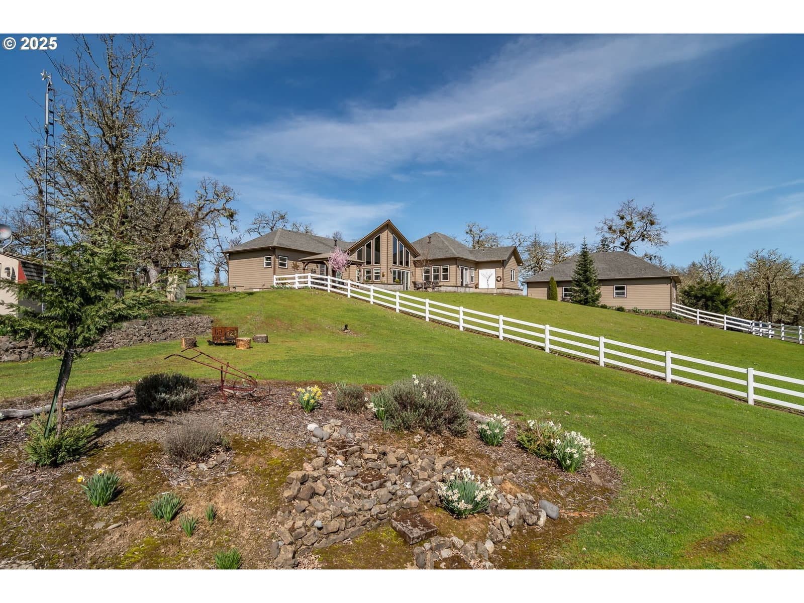 Listing photo 1 of 1