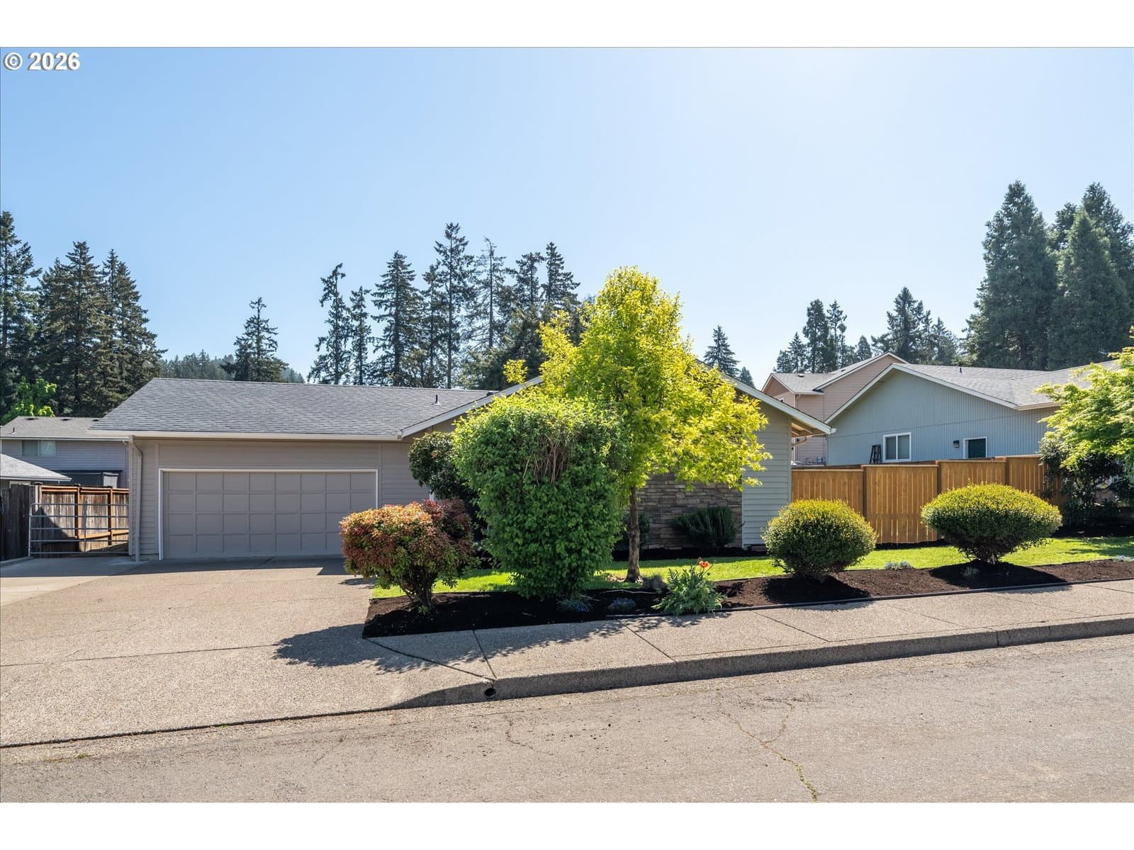 Primary listing photo, 945 S 55TH PL, Springfield, OR, 97478