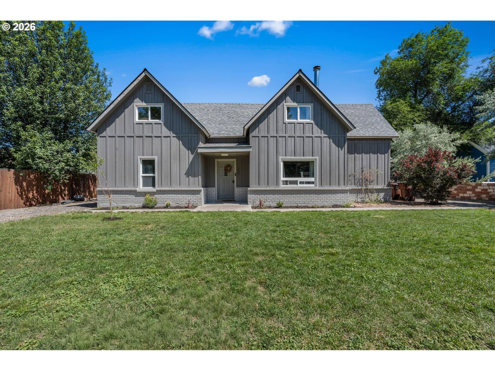 Listing photo 1 of 6