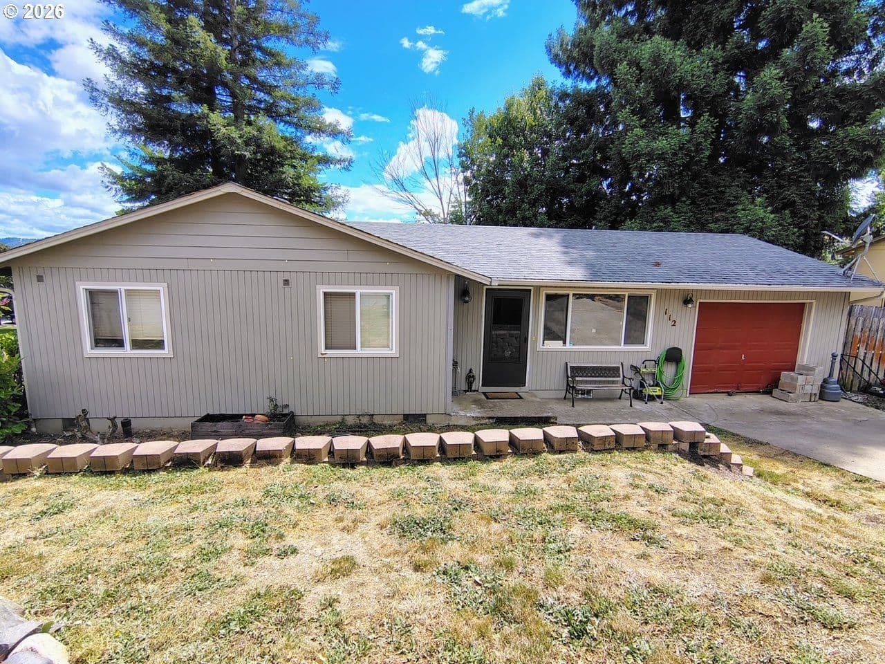 Listing photo 1 of 1