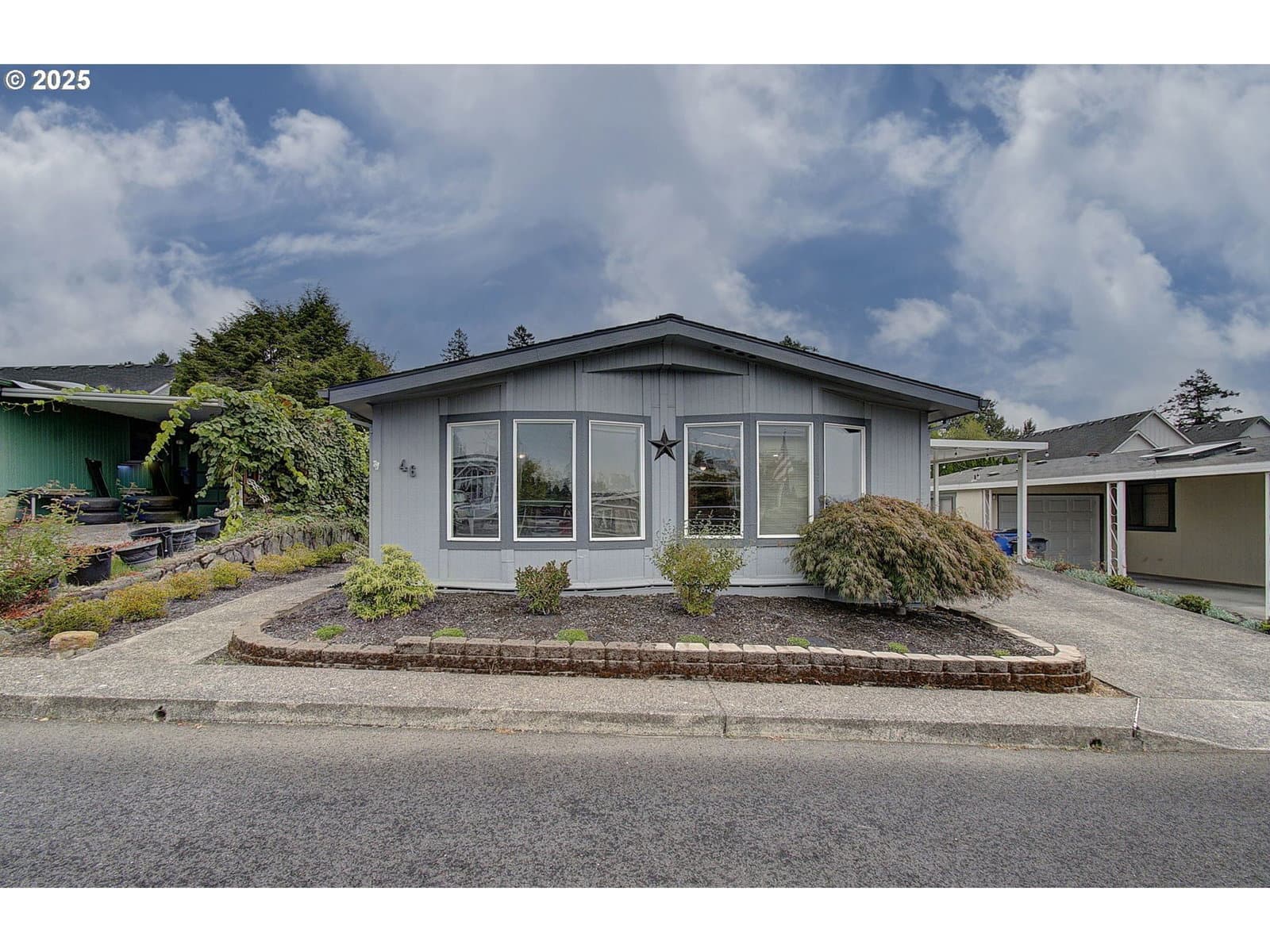 Listing photo 1 of 1