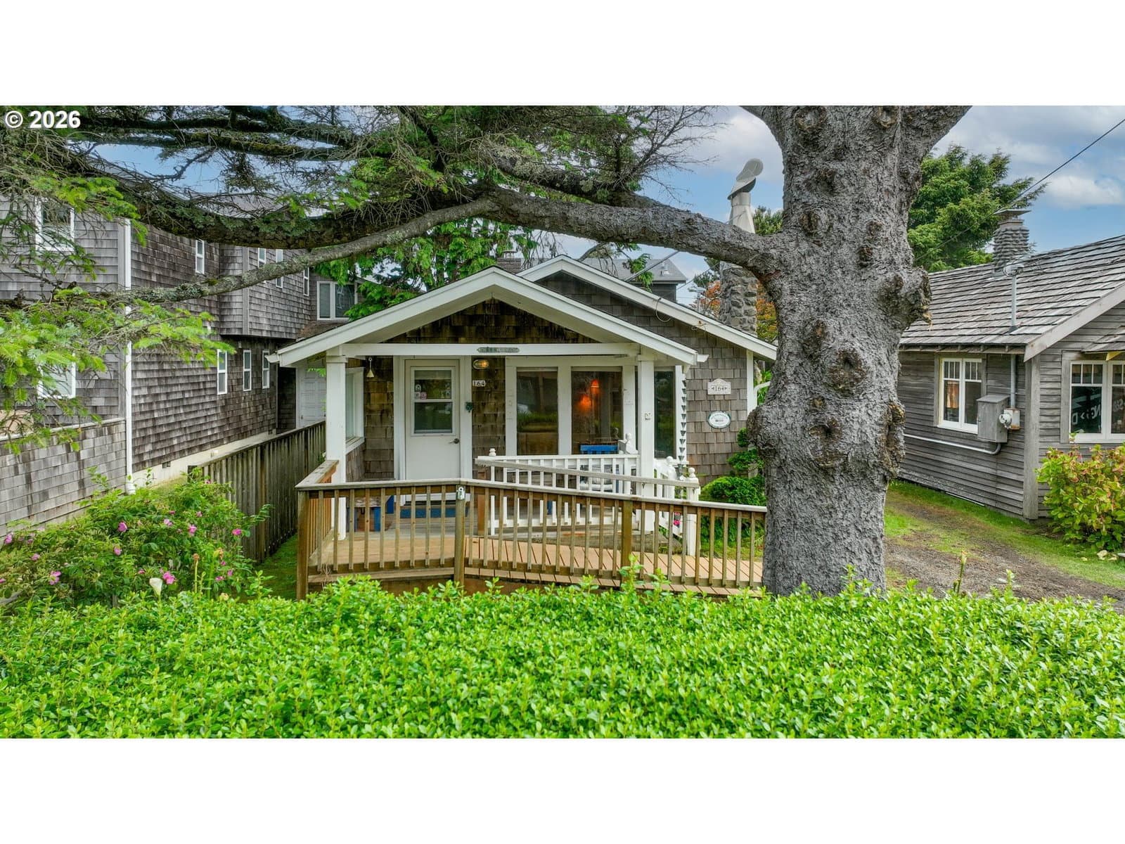 Listing photo 1 of 6