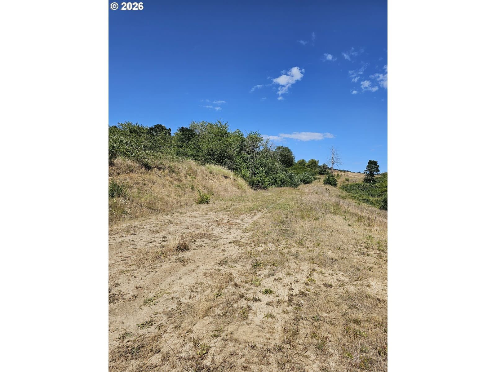 Listing photo 1 of 6