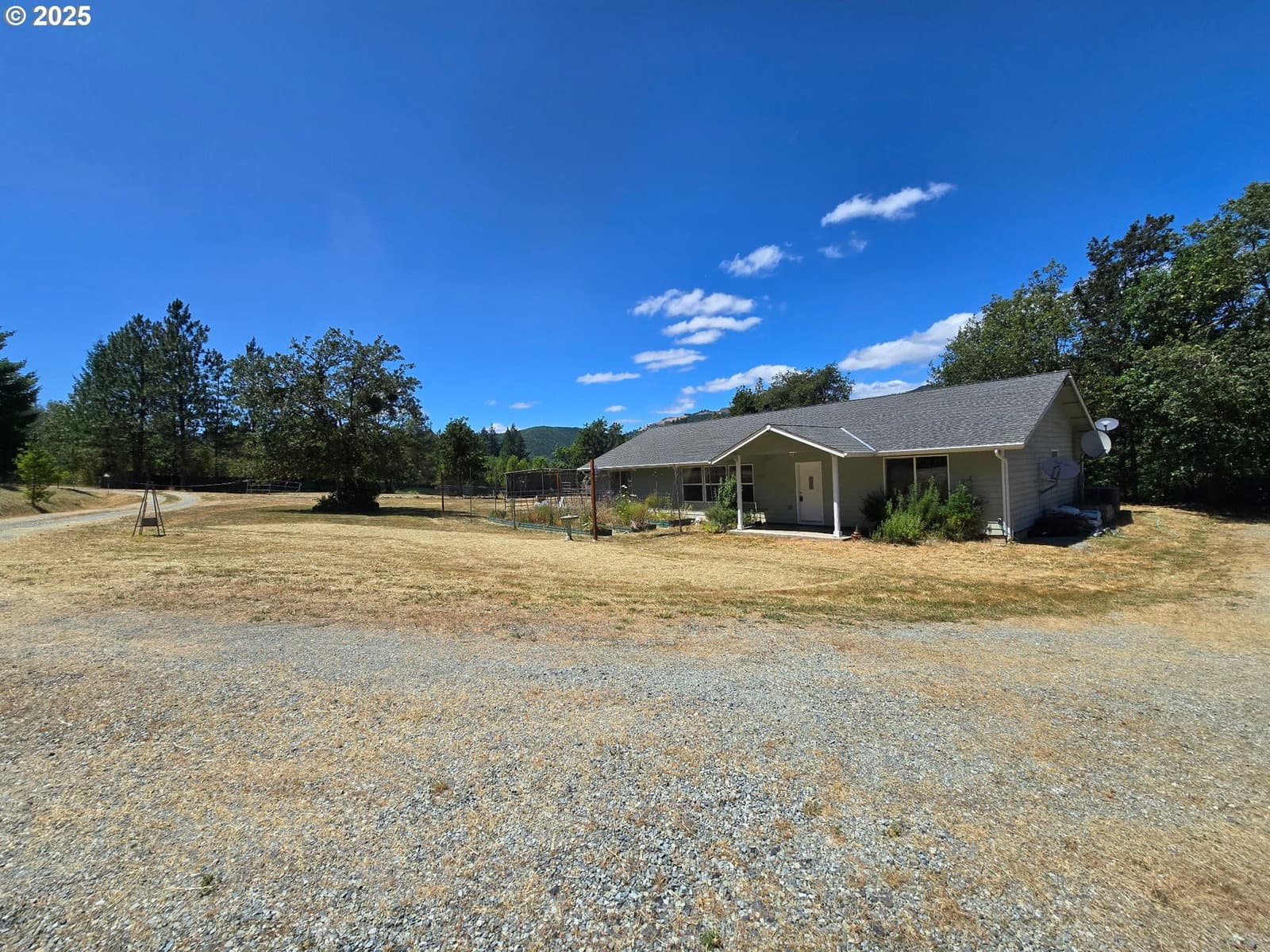 Primary listing photo, 2157 FERGUSON LN, Days Creek, OR, 97429
