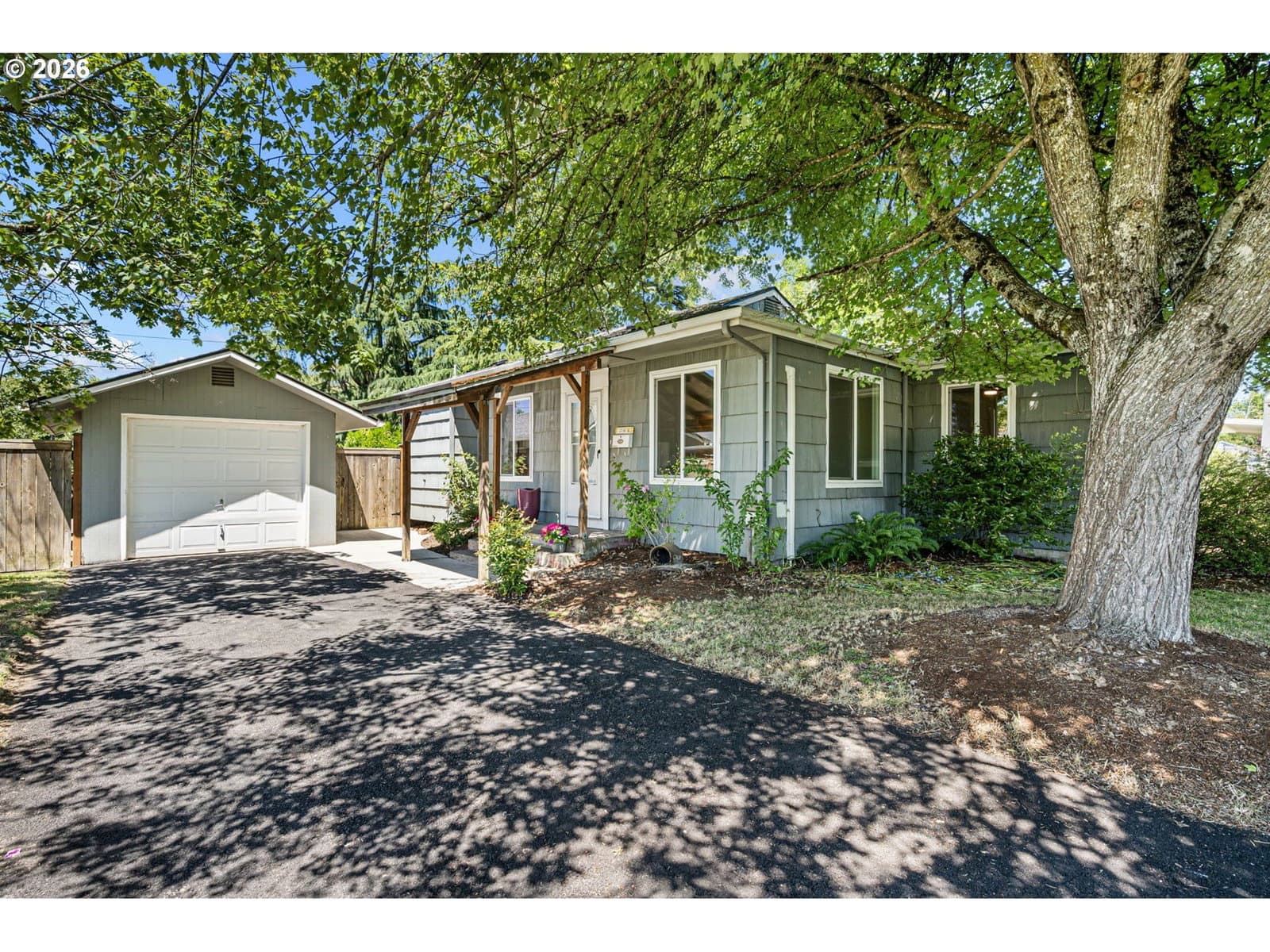 Primary listing photo, 1716 G ST, Springfield, OR, 97477
