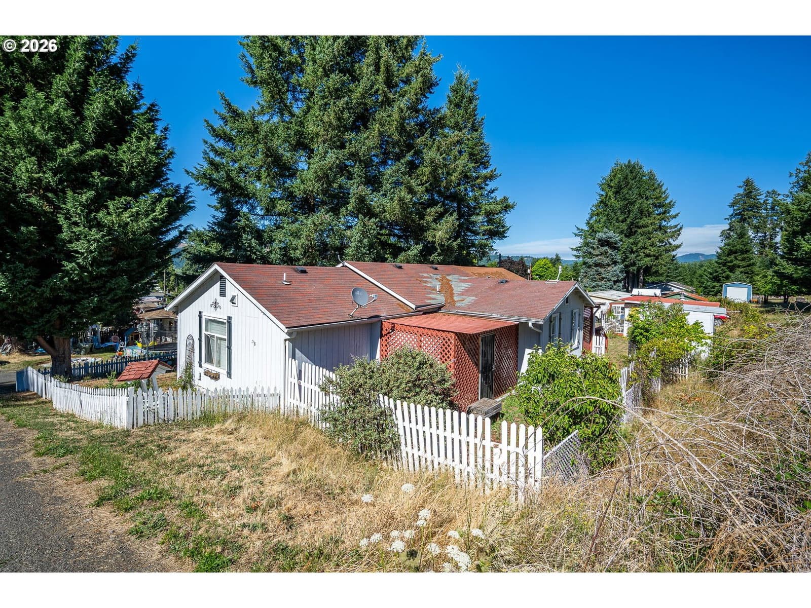 Listing photo 1 of 6