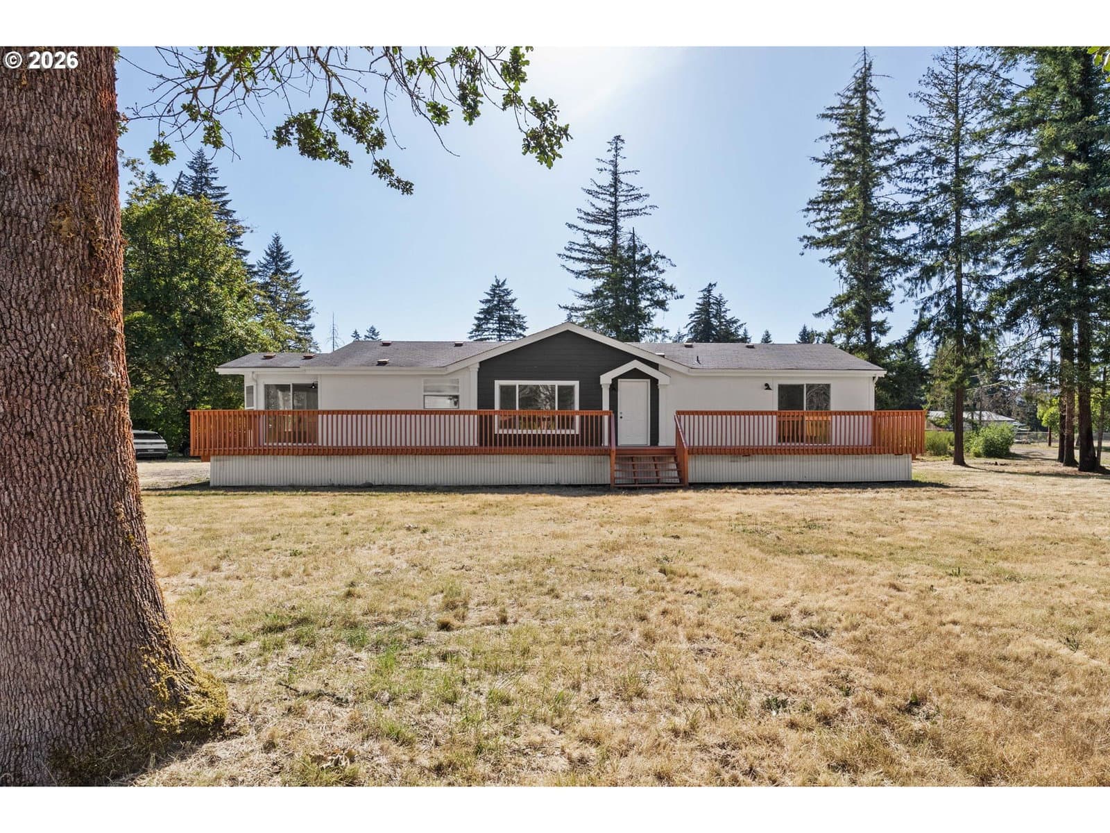 Listing photo 1 of 6