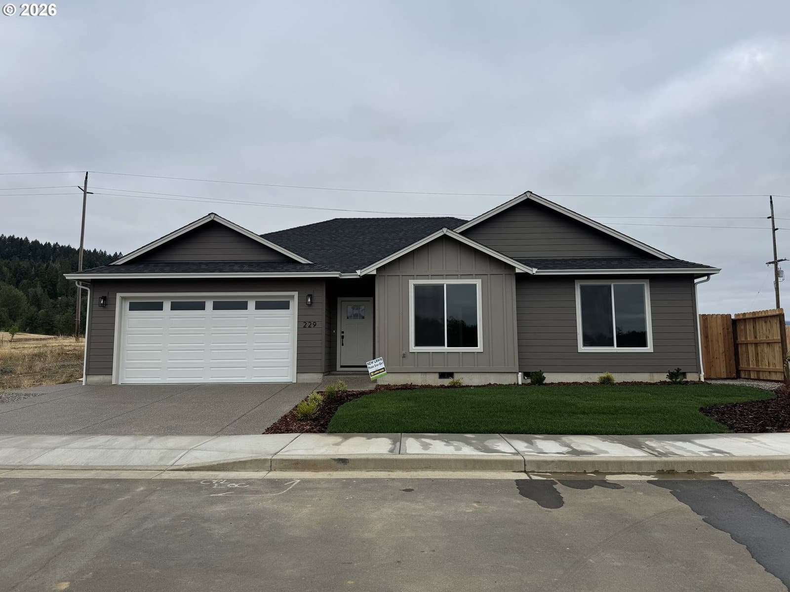 Primary listing photo, 229 COLES VALLEY ST, Sutherlin, OR, 97479