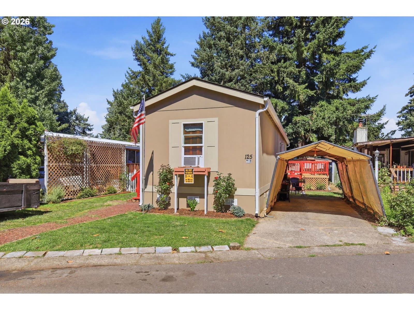 Listing photo 1 of 6