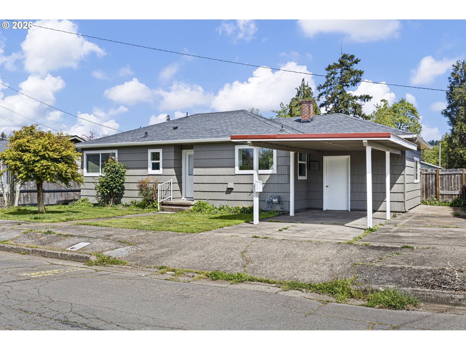 Primary listing photo, 818 S 1ST ST, Cottage Grove, OR, 97424