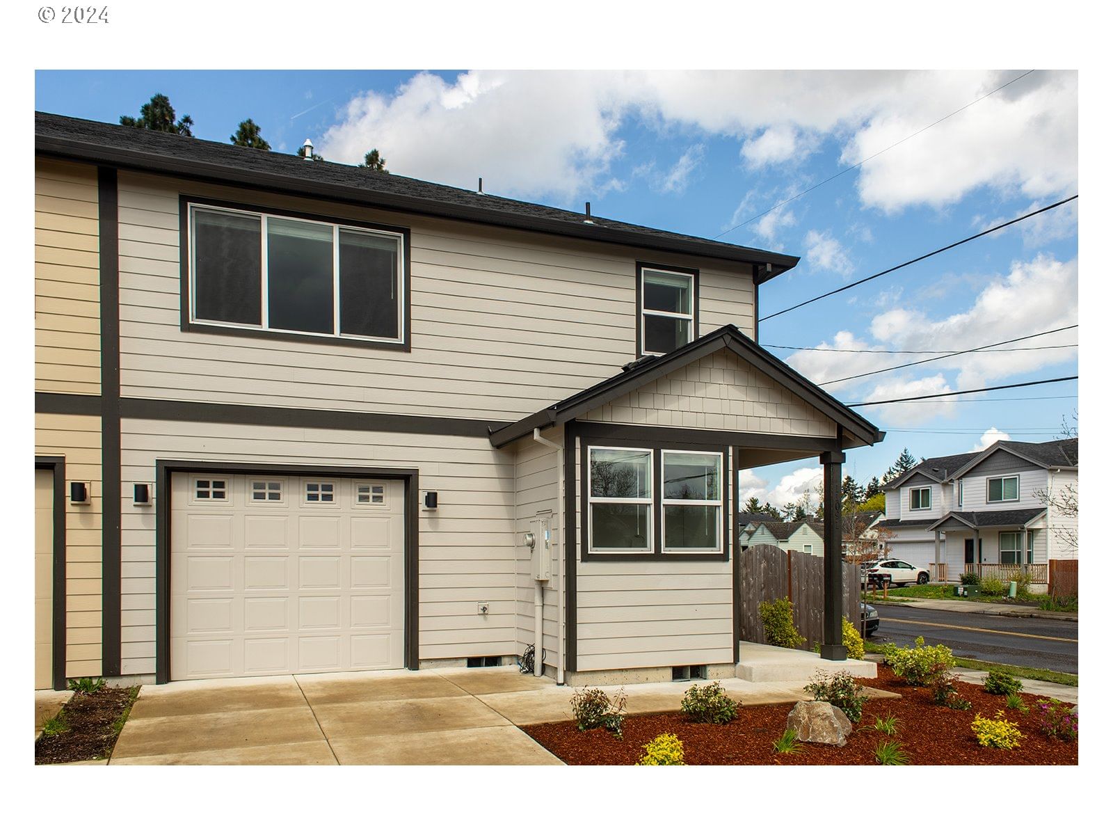 Listing photo 1 of 6